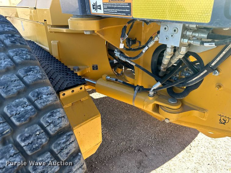 image for item DS6481 2019 John Deere 672GP  motor grader