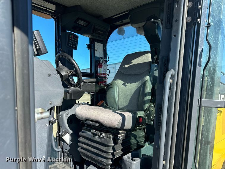 image for item DS6481 2019 John Deere 672GP  motor grader