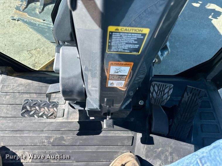 image for item DS6481 2019 John Deere 672GP  motor grader