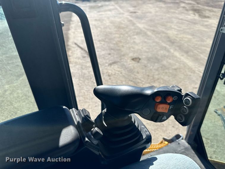 image for item DS6481 2019 John Deere 672GP  motor grader