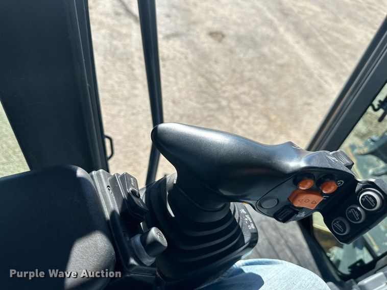 image for item DS6481 2019 John Deere 672GP  motor grader