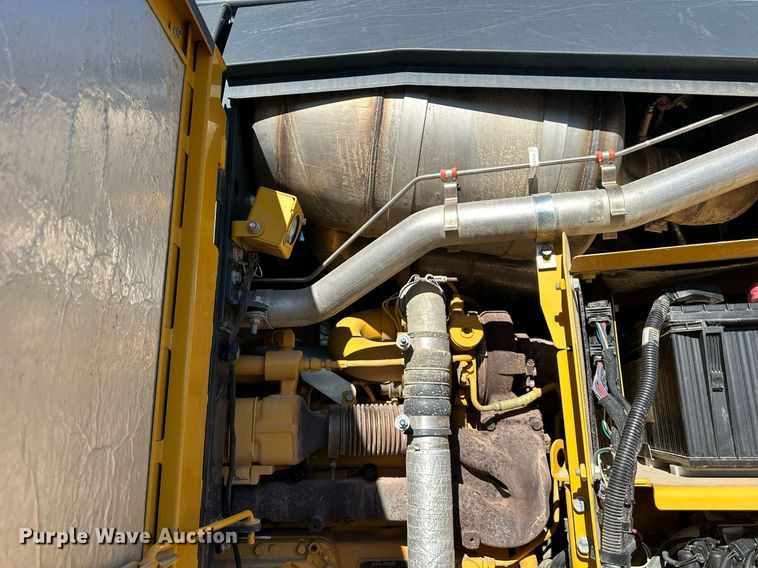 image for item DS6481 2019 John Deere 672GP  motor grader