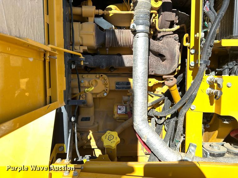 image for item DS6481 2019 John Deere 672GP  motor grader