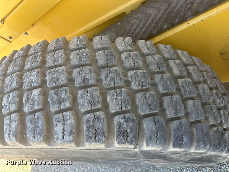 image for item DS6481 2019 John Deere 672GP  motor grader