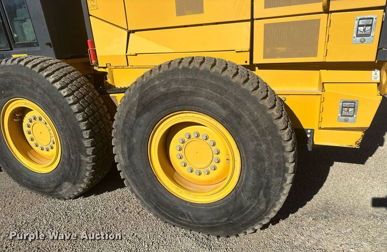 image for item DS6481 2019 John Deere 672GP  motor grader