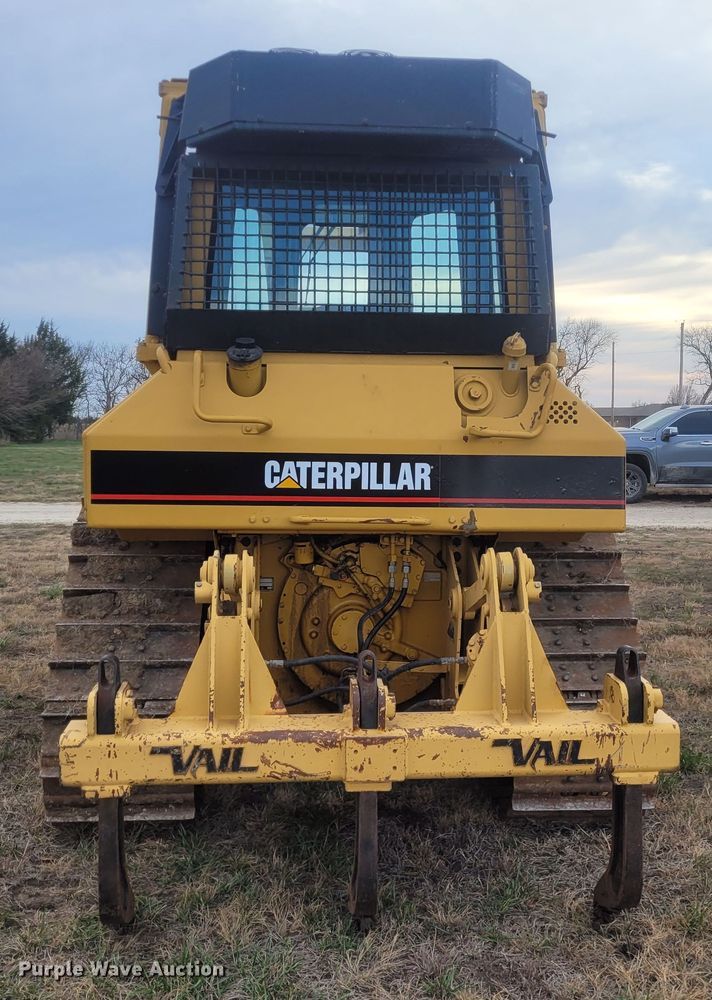 image for item EB9807 1999 Caterpillar D5M XL  dozer