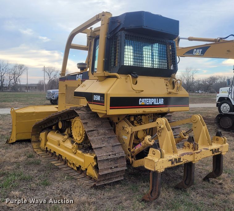 image for item EB9807 1999 Caterpillar D5M XL  dozer