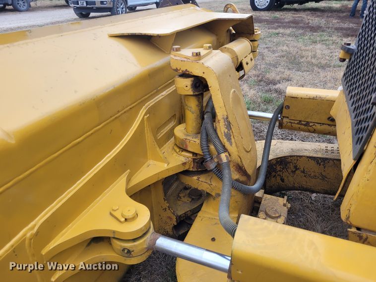 image for item EB9807 1999 Caterpillar D5M XL  dozer