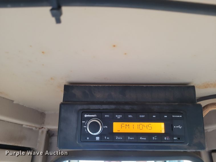 image for item EB9807 1999 Caterpillar D5M XL  dozer