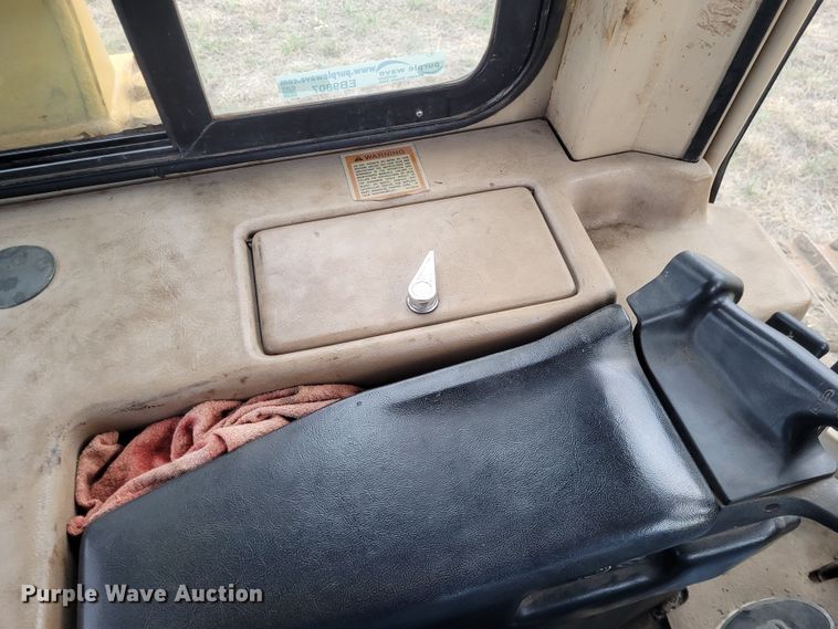 image for item EB9807 1999 Caterpillar D5M XL  dozer