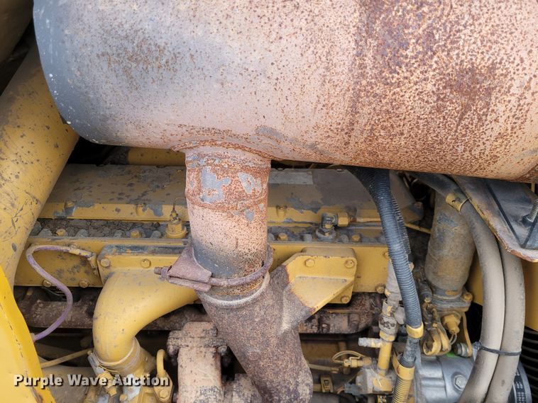 image for item EB9807 1999 Caterpillar D5M XL  dozer