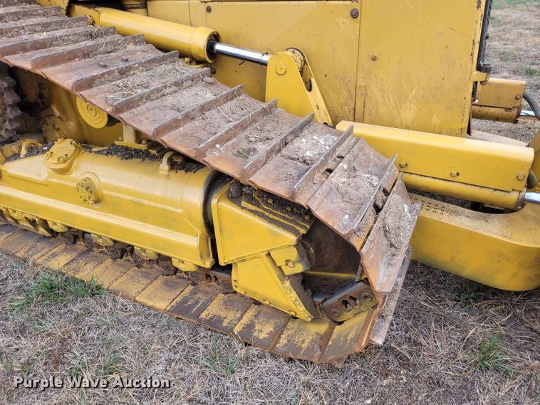 image for item EB9807 1999 Caterpillar D5M XL  dozer