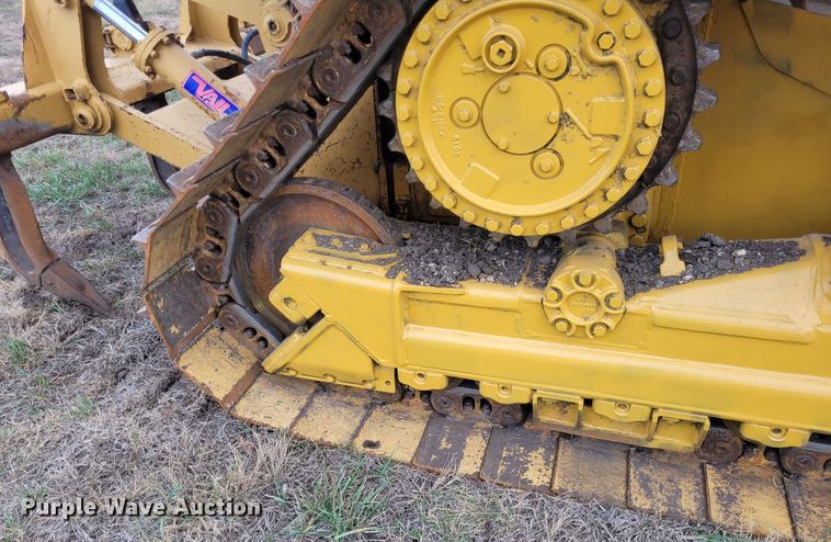 image for item EB9807 1999 Caterpillar D5M XL  dozer