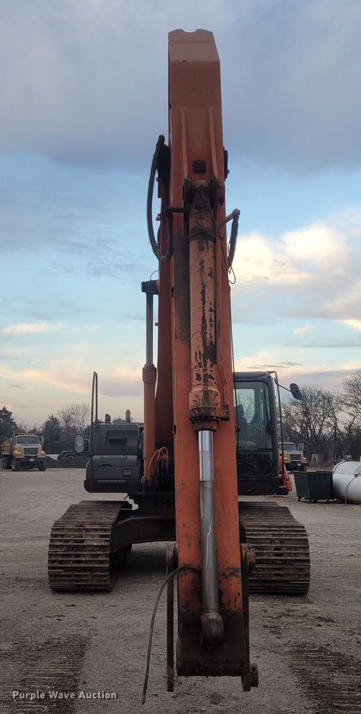 image for item EB9811 2007 Hitachi ZX350LC 3  excavator