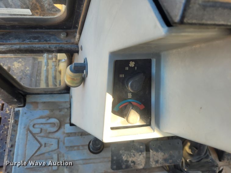 image for item EB9815 1995 Caterpillar 416B  backhoe