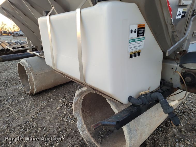 image for item EB9823 Henderson  spreader