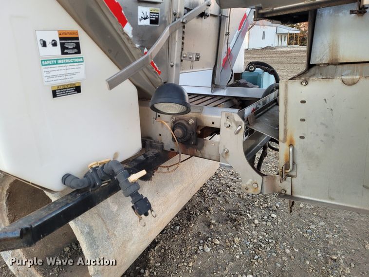 image for item EB9823 Henderson  spreader