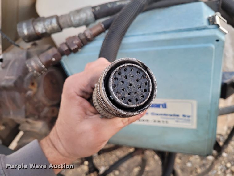 image for item EB9823 Henderson  spreader