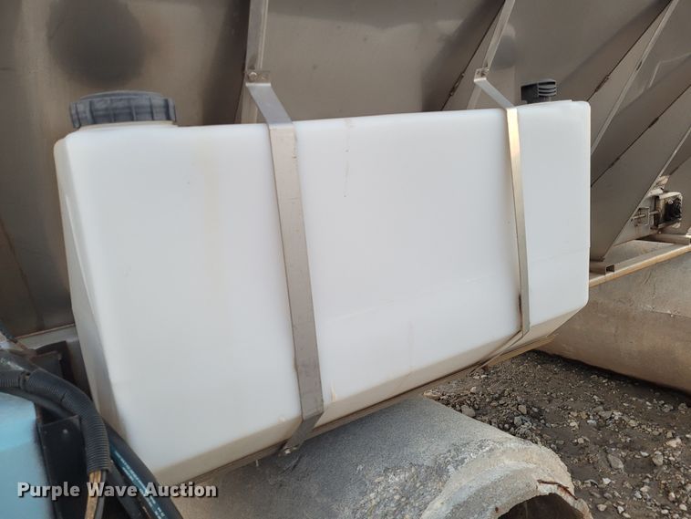 image for item EB9823 Henderson  spreader