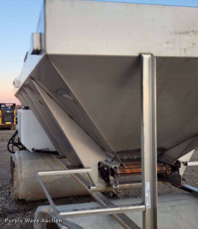 image for item EB9823 Henderson  spreader