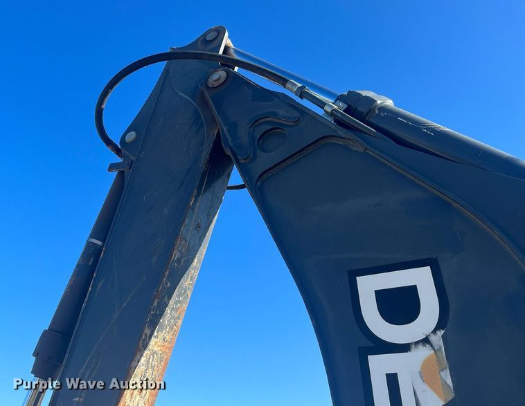 image for item EI0507 2017 John Deere 710L  backhoe