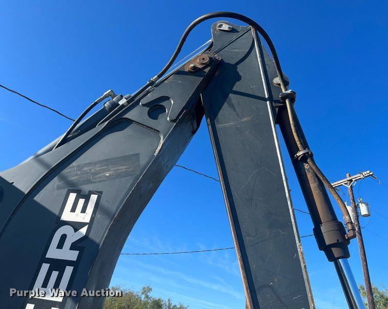 image for item EI0507 2017 John Deere 710L  backhoe