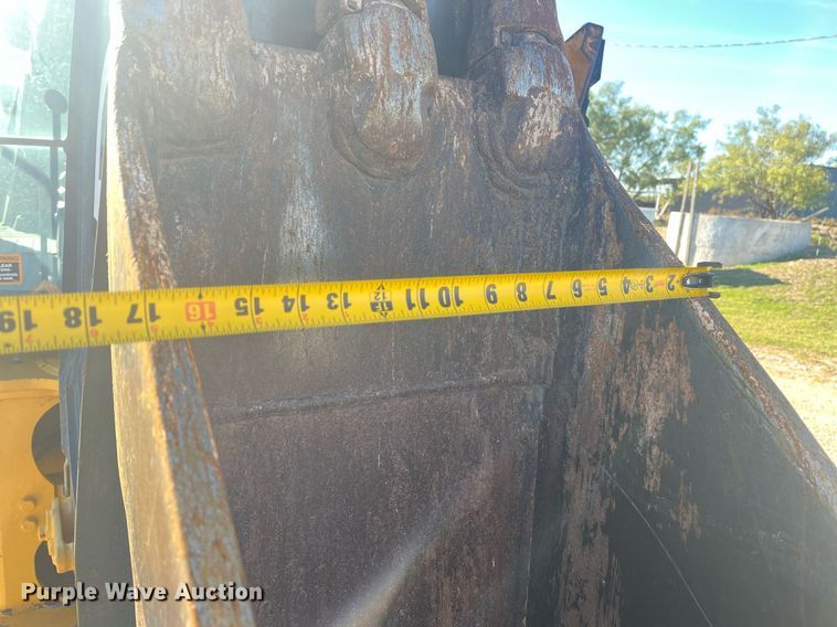 image for item EI0507 2017 John Deere 710L  backhoe