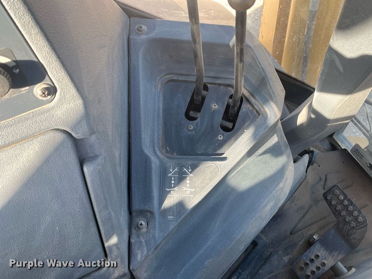 image for item EI0507 2017 John Deere 710L  backhoe