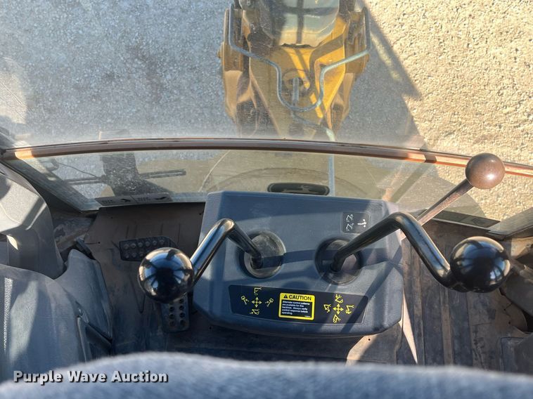 image for item EI0507 2017 John Deere 710L  backhoe