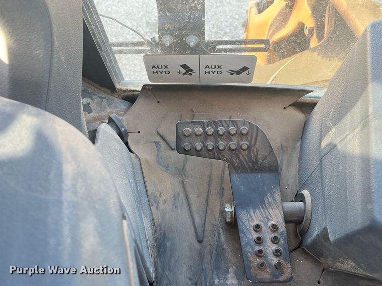 image for item EI0507 2017 John Deere 710L  backhoe