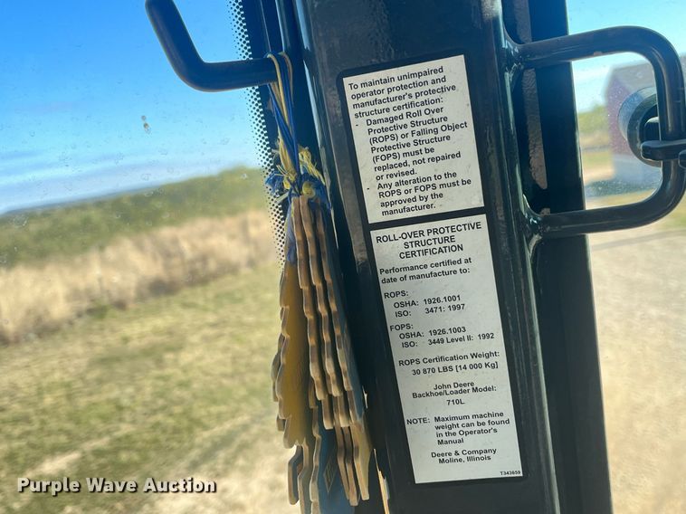 image for item EI0507 2017 John Deere 710L  backhoe