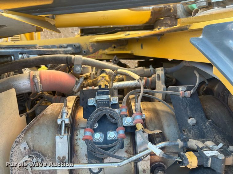 image for item EI0507 2017 John Deere 710L  backhoe