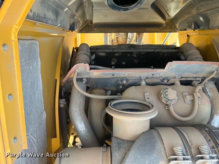 image for item EI0507 2017 John Deere 710L  backhoe