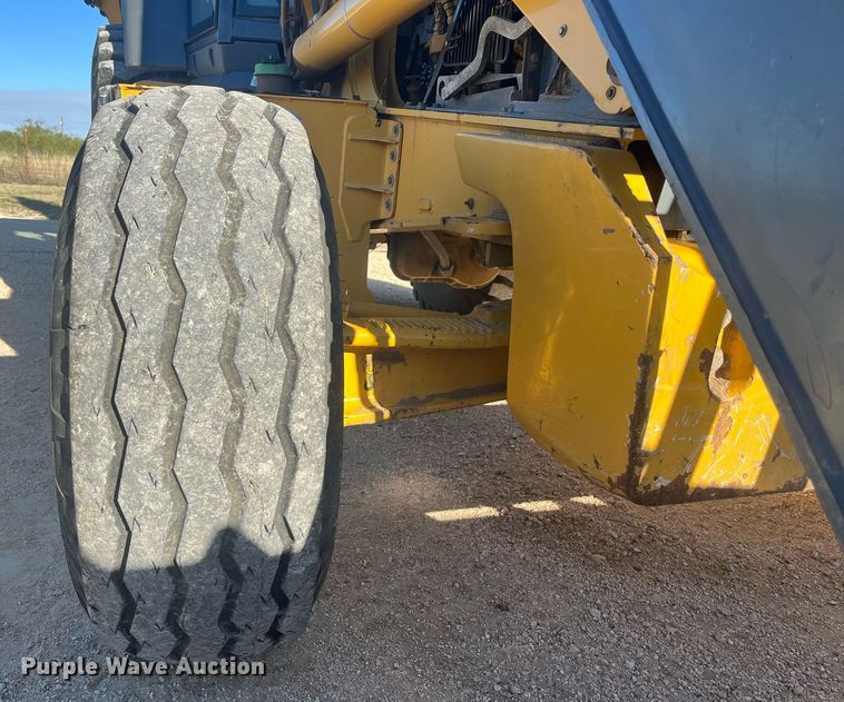 image for item EI0507 2017 John Deere 710L  backhoe