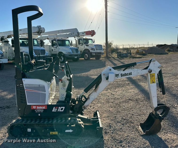 image for item EI0512 2018 Bobcat E10  mini excavator