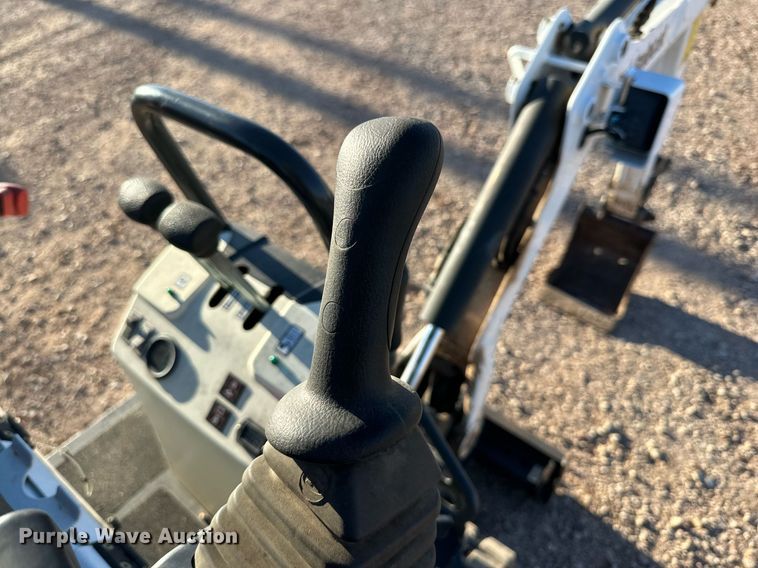 image for item EI0512 2018 Bobcat E10  mini excavator