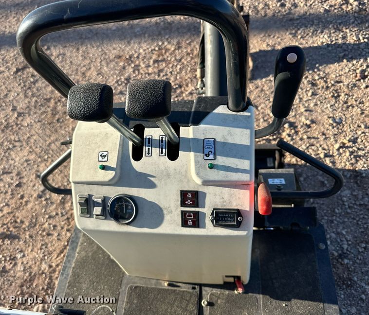 image for item EI0512 2018 Bobcat E10  mini excavator