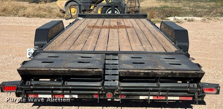 image for item EI0513 2020 Big Tex 14ET-20BK-MR  equipment trailer