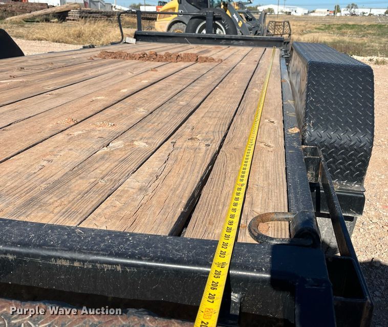 image for item EI0513 2020 Big Tex 14ET-20BK-MR  equipment trailer