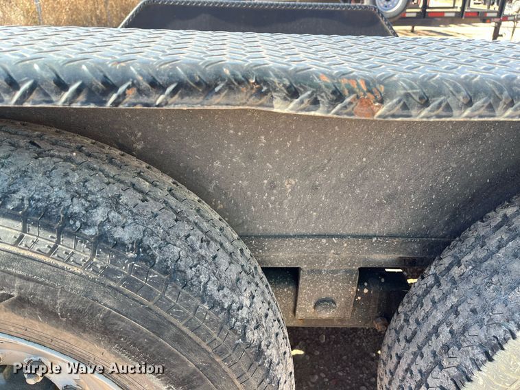 image for item EI0513 2020 Big Tex 14ET-20BK-MR  equipment trailer