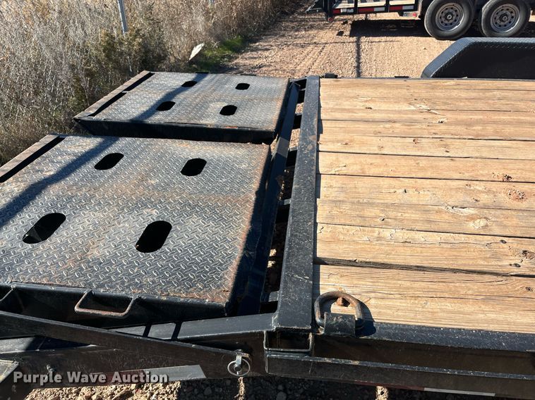 image for item EI0513 2020 Big Tex 14ET-20BK-MR  equipment trailer