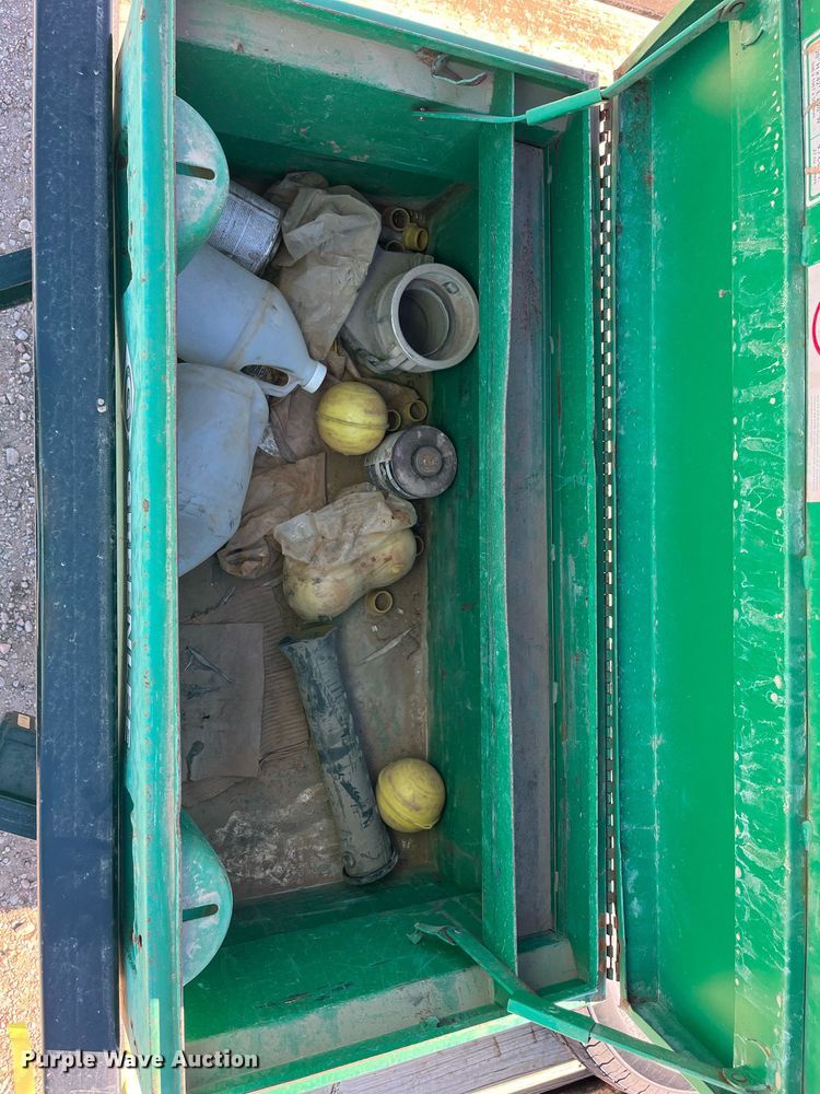 image for item EI0514 2018 MAXXD  equipment trailer