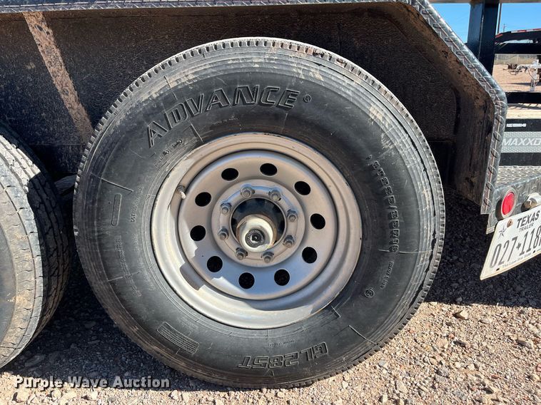 image for item EI0514 2018 MAXXD  equipment trailer