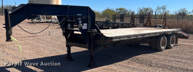 image for item EI0517 1998 Century Trailer  equipment trailer