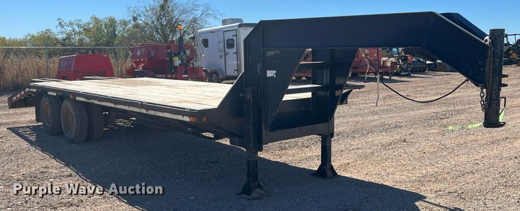 image for item EI0517 1998 Century Trailer  equipment trailer