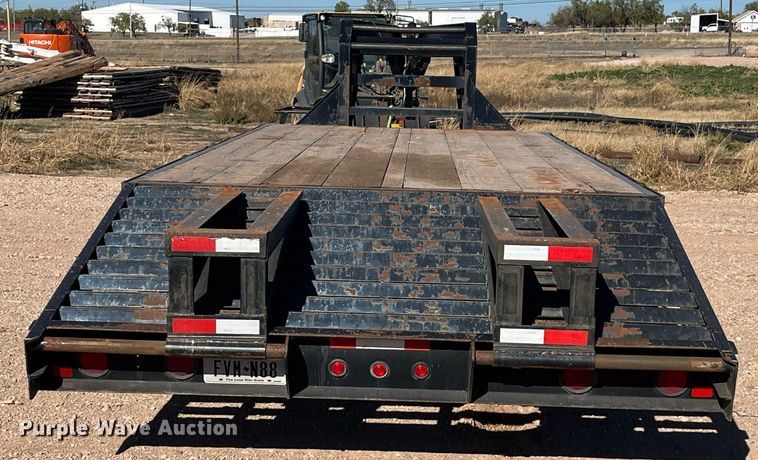 image for item EI0517 1998 Century Trailer  equipment trailer