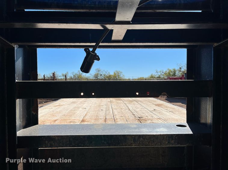 image for item EI0517 1998 Century Trailer  equipment trailer