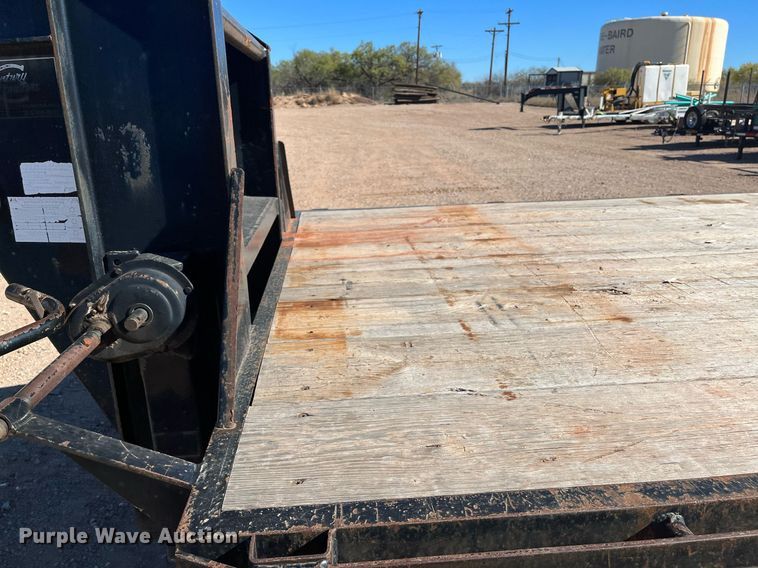 image for item EI0517 1998 Century Trailer  equipment trailer