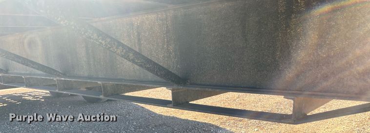 image for item EI0517 1998 Century Trailer  equipment trailer