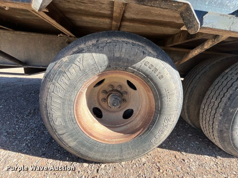 image for item EI0517 1998 Century Trailer  equipment trailer